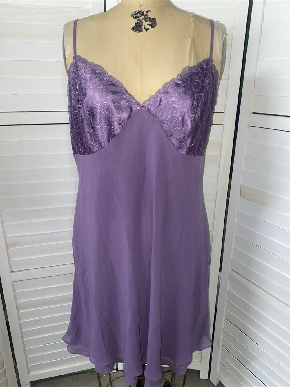 GILLIGAN & O'MALLEY Women's XL Short Nightgown Chemise Lavender Chiffon Lace